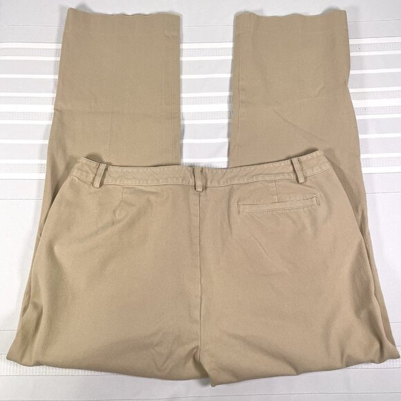 Lauren Ralph Lauren Women’s 16 Short Khaki Chino Pants Straight Leg Classic LRL - Picture 3 of 8